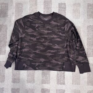 Athleta Women’s Gray/Black Camouflage Crewneck Sweater